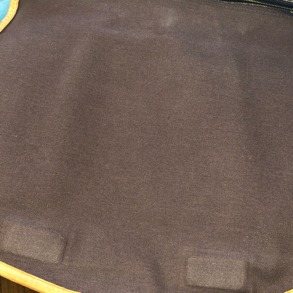 Louis Vuitton Menilmontant Monogram Crossbody - Picture 8 of 9